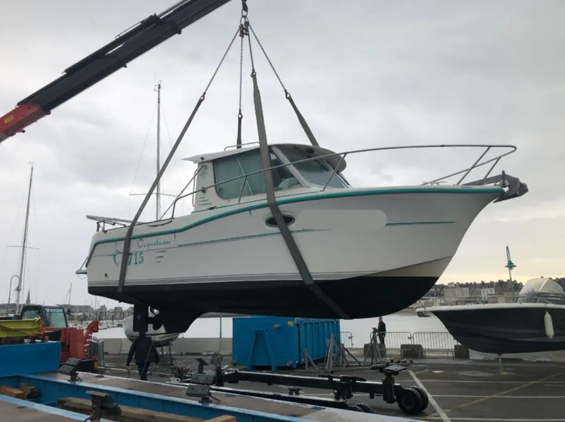 Expertise de préachat de cette vedette Ocqueteau 715 in board motorisée avec un D3 Volvo Penta