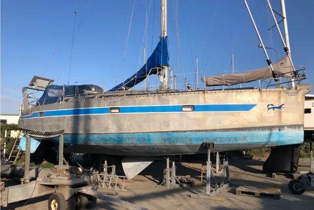 Expertise pré-transactionnelle de ce voilier de croisière hauturière HERMINE 40 DL du chantier Technimar pour un futur acquéreur.