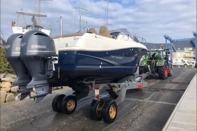 Expertise technique sur vedette rapide Jeanneau Cap Camarat 8.5 WA pour Broker étranger !!